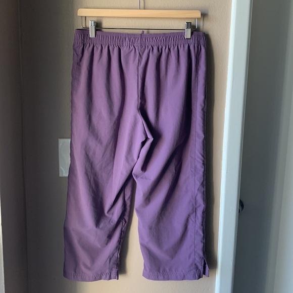 NIKE Sportswear Drawstring Purple Crop Pants - Picture 6 of 6